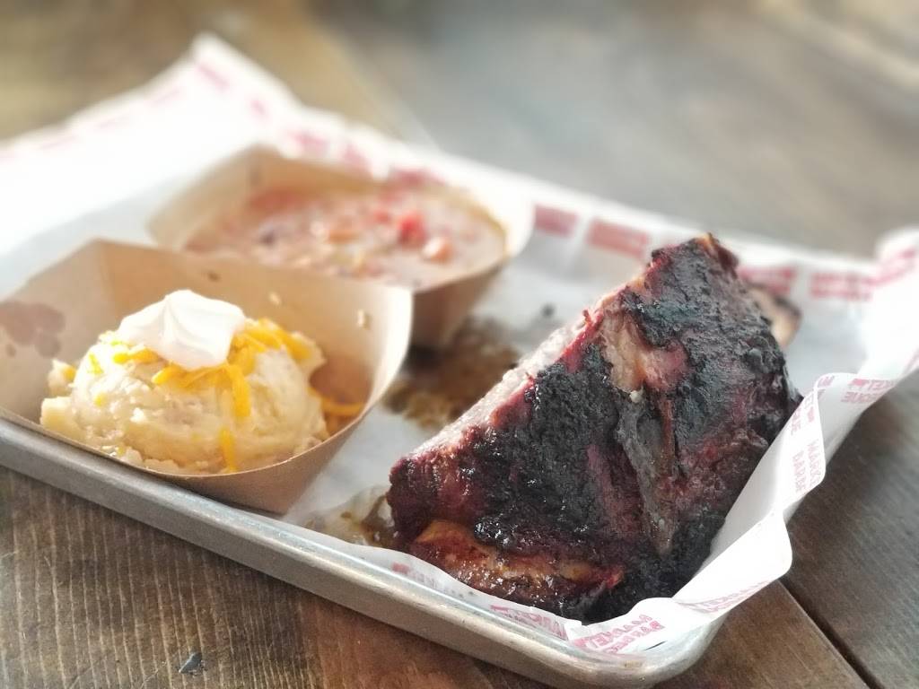 Market Barbeque | restaurant | 2707 SE Military Dr, San Antonio, TX 78223, USA | 2105649054 OR +1 210-564-9054