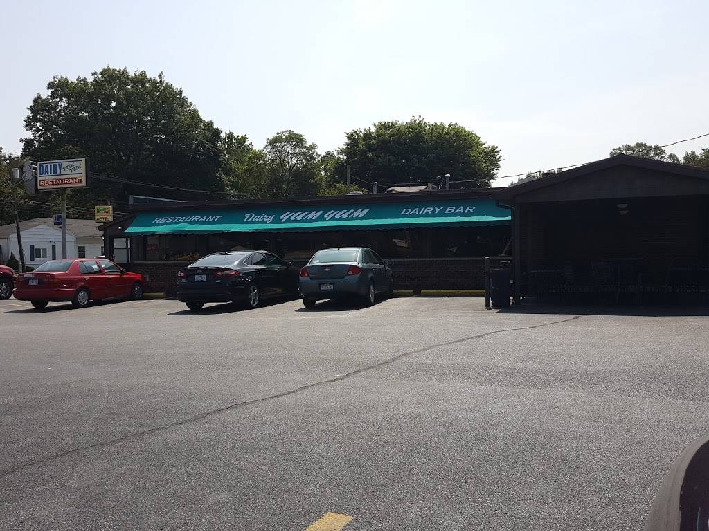 Dairy Yum-Yum II | restaurant | 1105 S 2nd St, Ripley, OH 45167, USA | 9373921592 OR +1 937-392-1592
