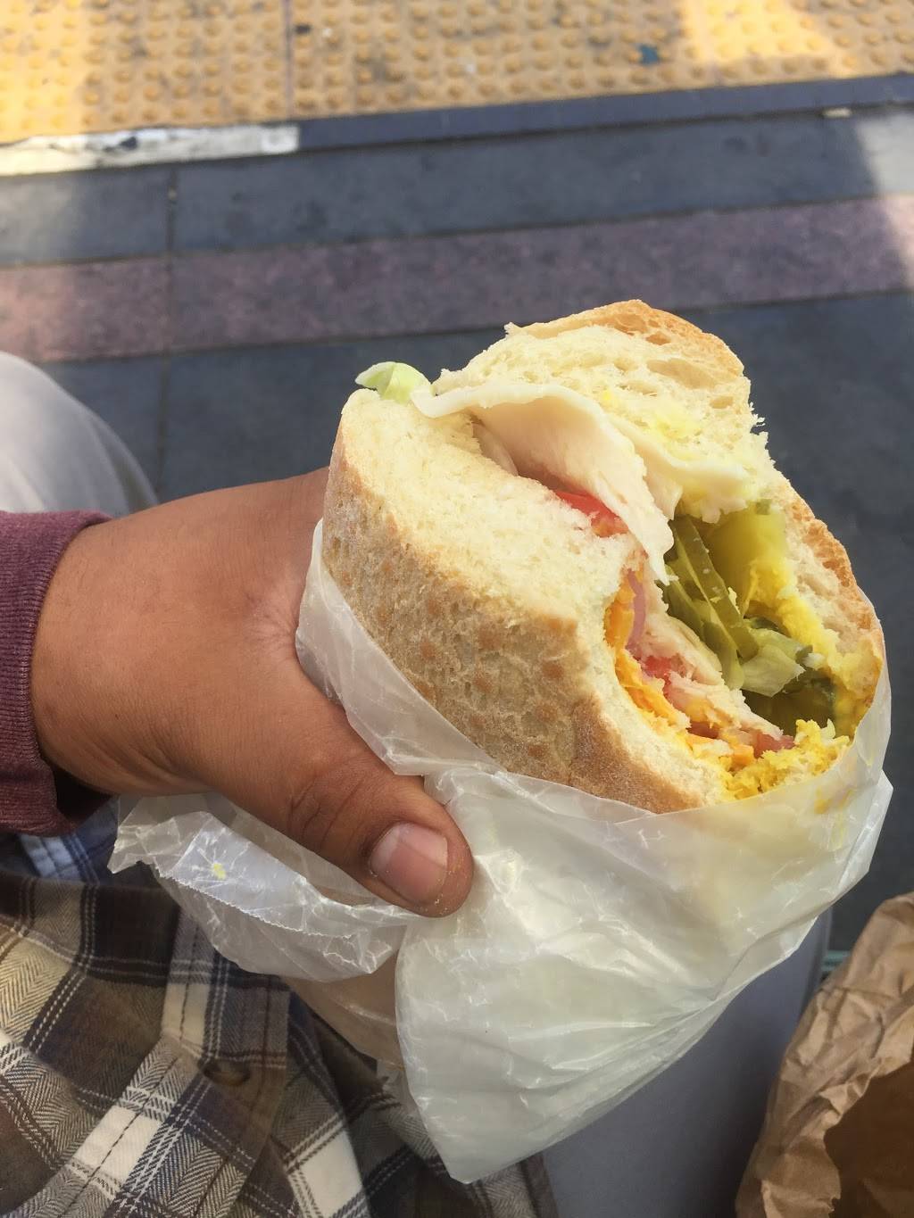 Constansos | restaurant | 4120 3rd St, San Francisco, CA 94124, USA | 4158244281 OR +1 415-824-4281