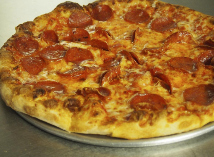 Little Es Pizzeria | restaurant | 807 Highland Ave, Greensburg, PA 15601, USA | 7248347336 OR +1 724-834-7336