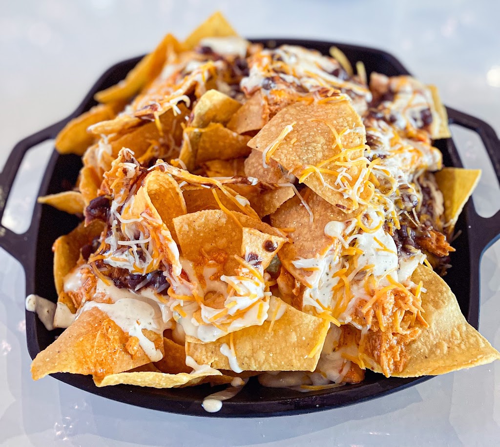 The Hangout | restaurant | 1181 Celebrity Cir, Myrtle Beach, SC 29577, USA | 8433859811 OR +1 843-385-9811