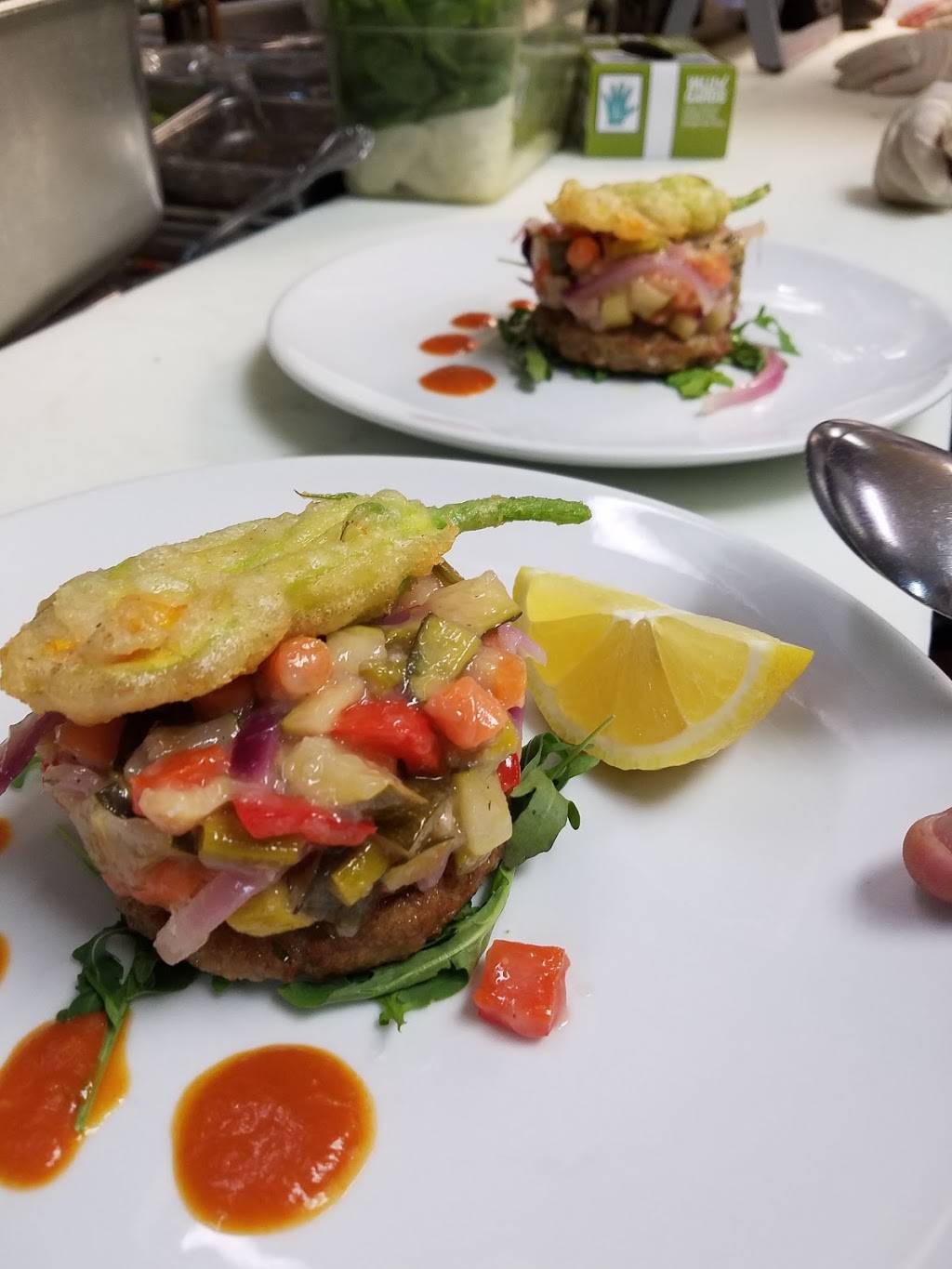 Villa Paradiso | restaurant | 145 Greaves Ln, Staten Island, NY 10308, USA | 7182272405 OR +1 718-227-2405