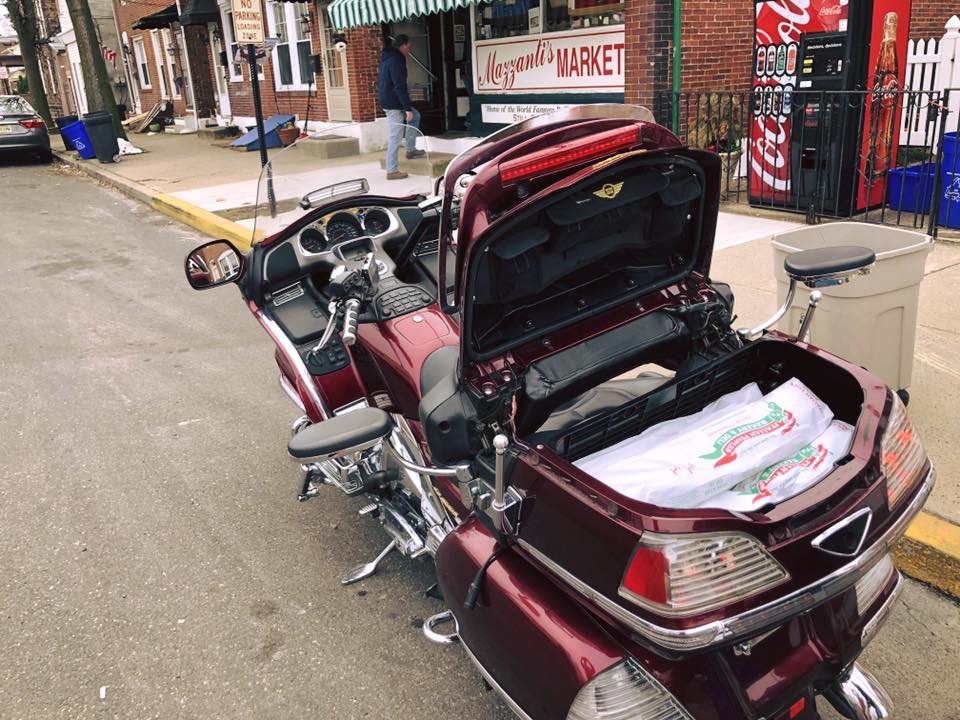 Mazzantis Market | restaurant | 320 Lincoln Ave, Bristol, PA 19007, USA | 2157882218 OR +1 215-788-2218