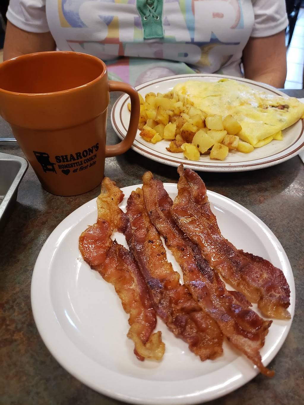 Sharons Homestyle Cookin | restaurant | 5667 S Orange Ave, Orlando, FL 32809, USA | 4078569565 OR +1 407-856-9565