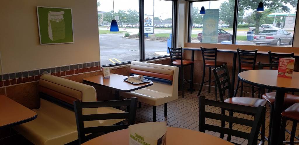 White Castle | restaurant | 680 W Karsch Blvd, Farmington, MO 63640, USA | 5737471094 OR +1 573-747-1094