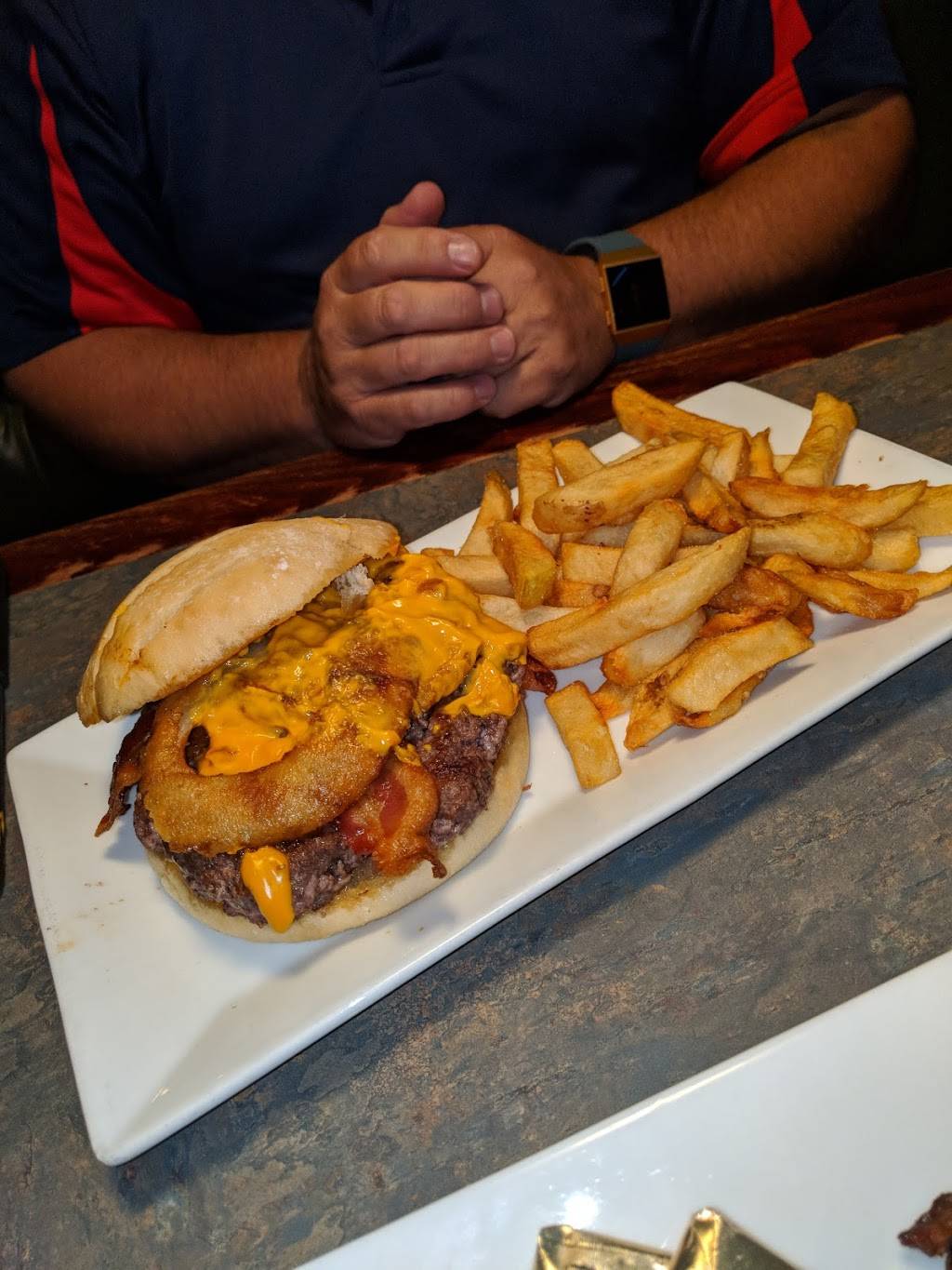 Murphys Law Irish Pub | restaurant | 2 George St, Pawtucket, RI 02860, USA | 4017245522 OR +1 401-724-5522