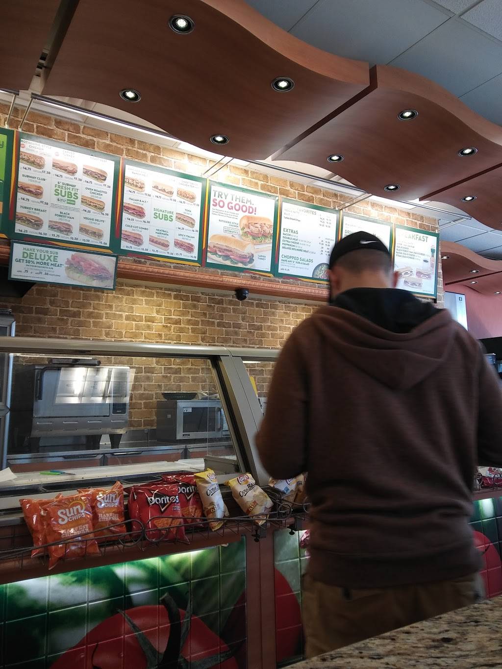 Subway | restaurant | Shops at Foxwood, 2785 NW 49th Ave #100, Ocala, FL 34482, USA | 3524017944 OR +1 352-401-7944