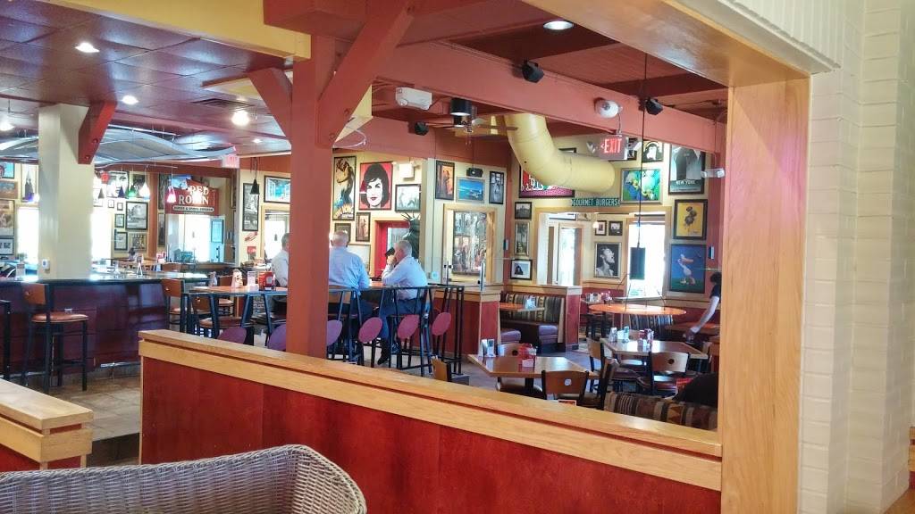 Red Robin Gourmet Burgers and Brews | restaurant | 575 Briarwood Cir, Ann Arbor, MI 48108, USA | 7349979550 OR +1 734-997-9550