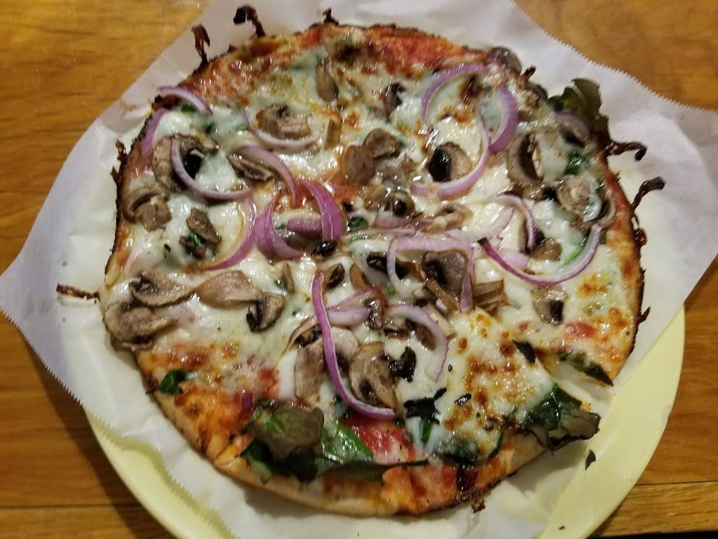 Pats Pizza | restaurant | 844 Roosevelt Trail, Windham, ME 04062, USA | 2078921700 OR +1 207-892-1700