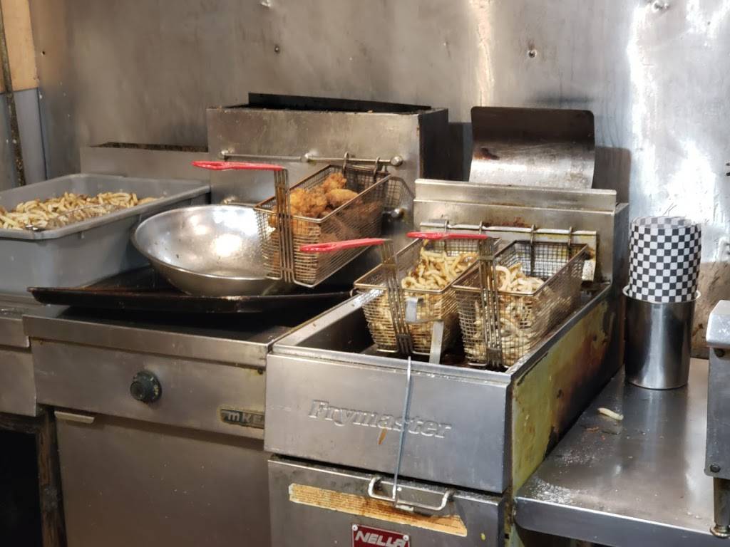 The Stockyards Smokehouse & Larder | restaurant | 699 St Clair Ave W, Toronto, ON M6C 1B2, Canada | 4166589666 OR +1 416-658-9666