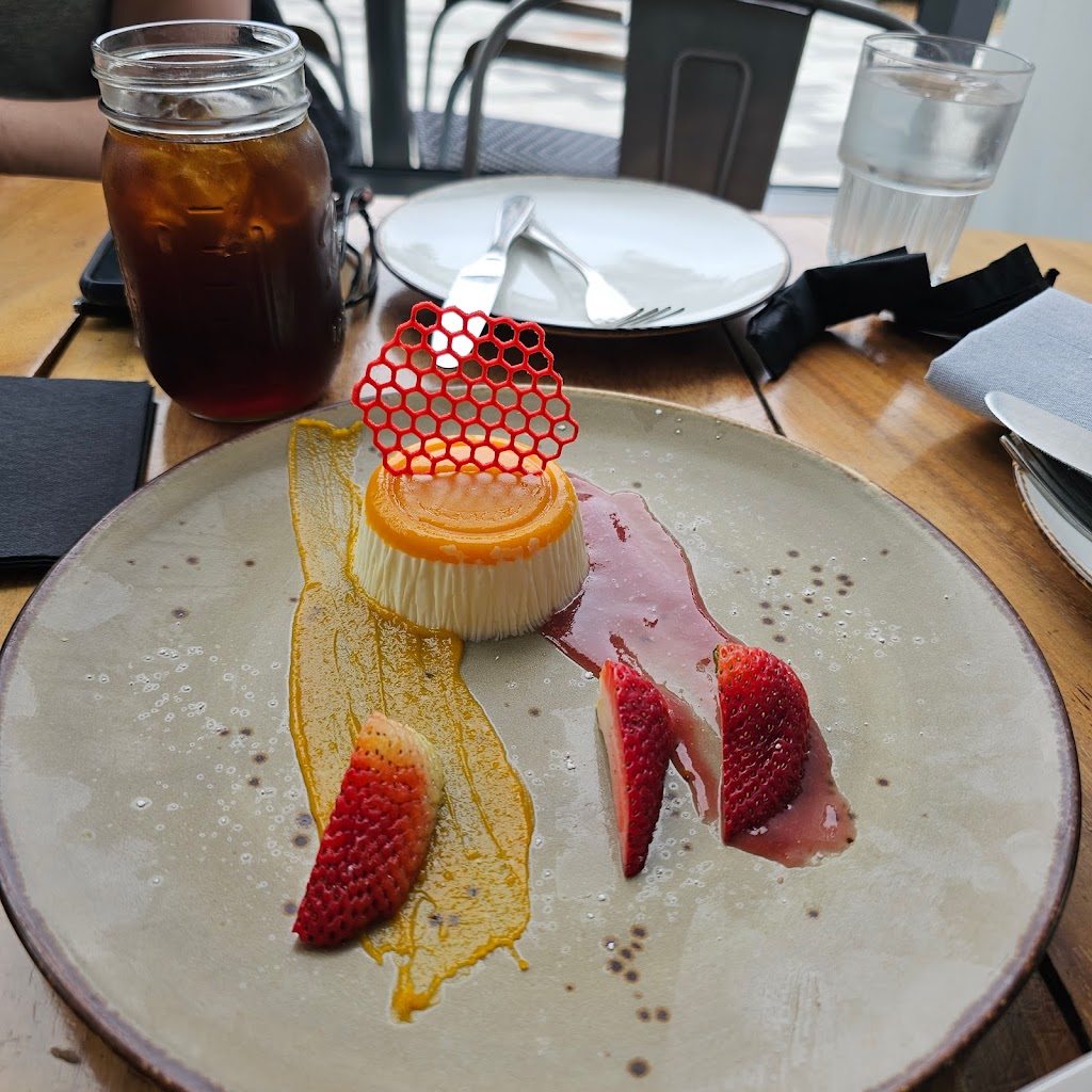 Limón | restaurant | 2450 Valdez St, Oakland, CA 94612, USA | 5108087324 OR +1 510-808-7324