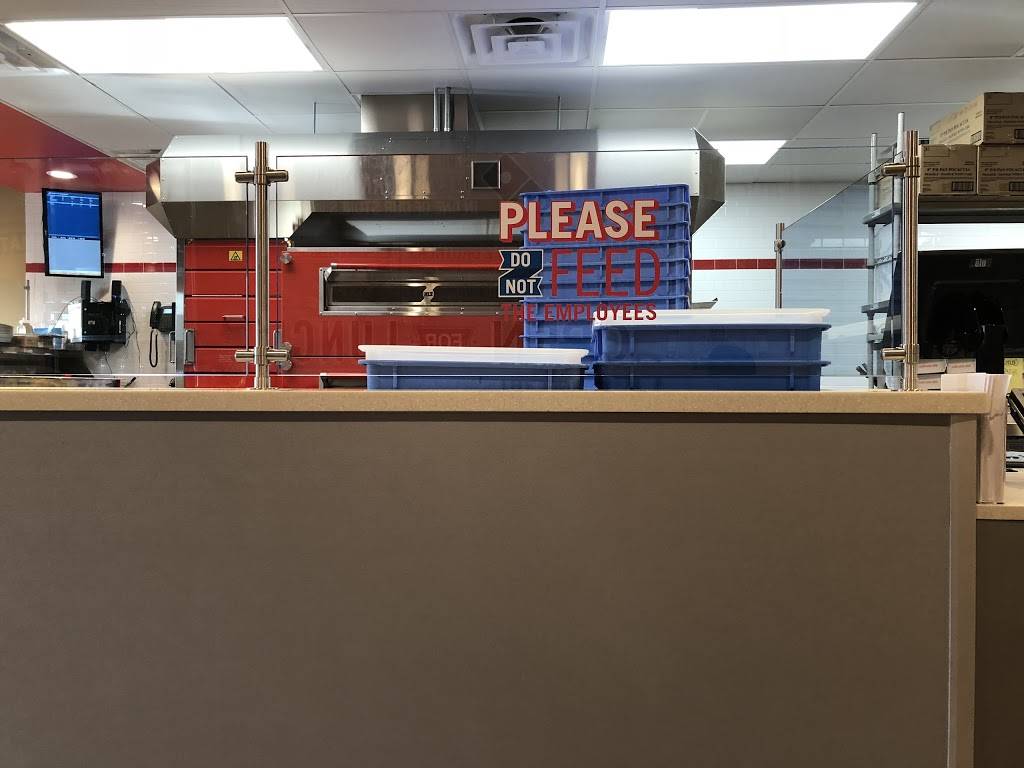 Dominos Pizza | meal delivery | 1805 La Porte Rd, Waterloo, IA 50702, USA | 3194864488 OR +1 319-486-4488