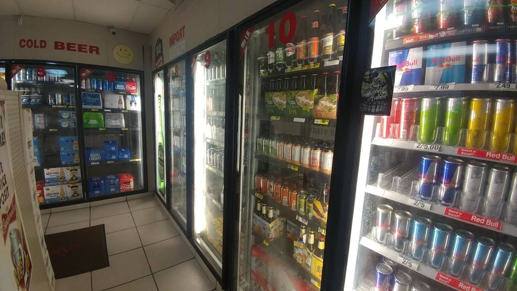 5 Star Liquor Bar & Grill | restaurant | 8350 Arlington Expy, Jacksonville, FL 32211, USA | 9047257511 OR +1 904-725-7511