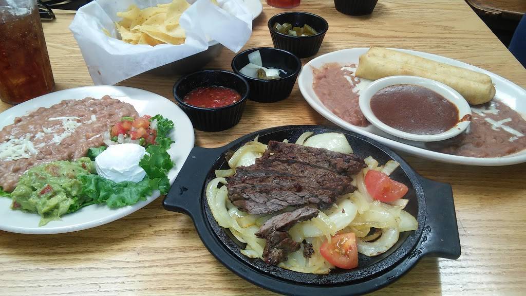 El Chico Cafe | restaurant | 503 Interstate Hwy 30, Rockwall, TX 75087, USA | 9727718814 OR +1 972-771-8814