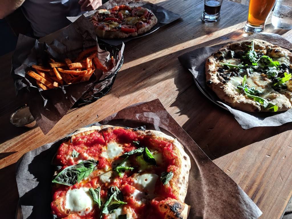 Stone House 1891 | restaurant | 1115 W Shore Rd, Pelee Island, ON N0R 1M0, Canada | 5197241100 OR +1 519-724-1100