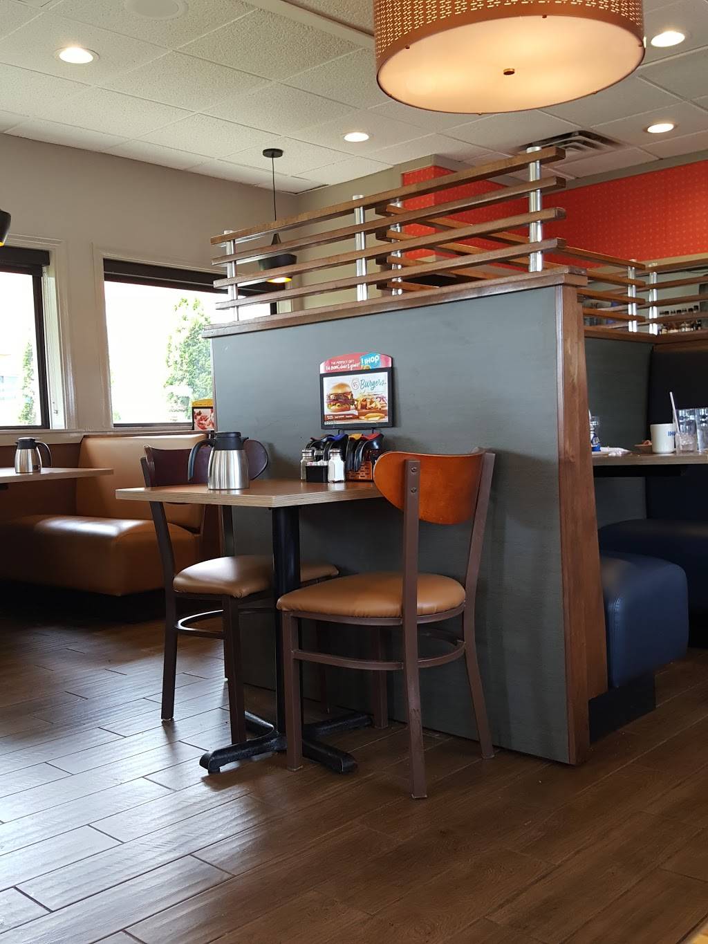 IHOP | restaurant | 16 Wolf Rd, Albany, NY 12205, USA | 5184597540 OR +1 518-459-7540