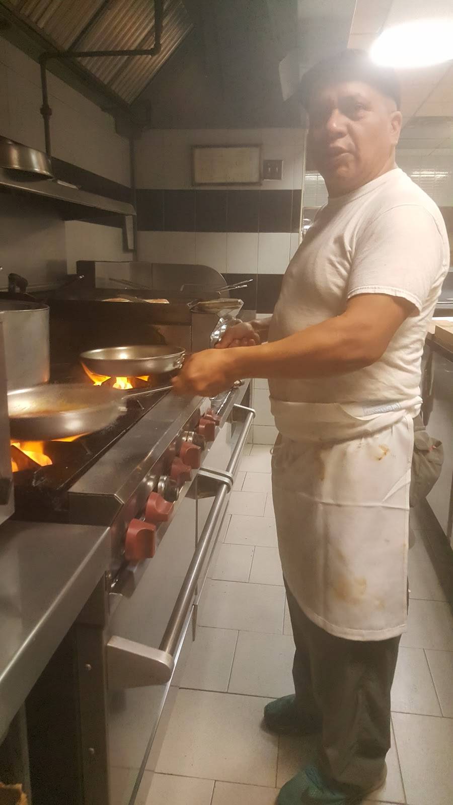 Aurora Pizza | restaurant | 7624 17th Ave, Brooklyn, NY 11214, USA | 7182595260 OR +1 718-259-5260