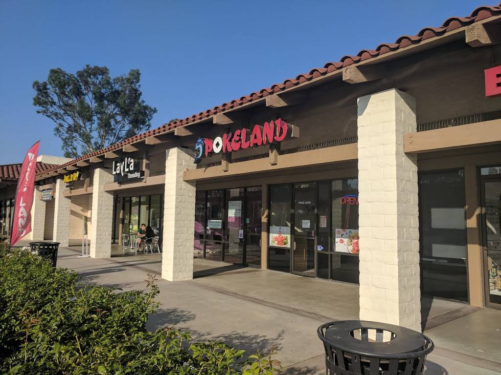 PokeLand | restaurant | 1396 N Moorpark Rd, Thousand Oaks, CA 91360, USA | 8057778898 OR +1 805-777-8898