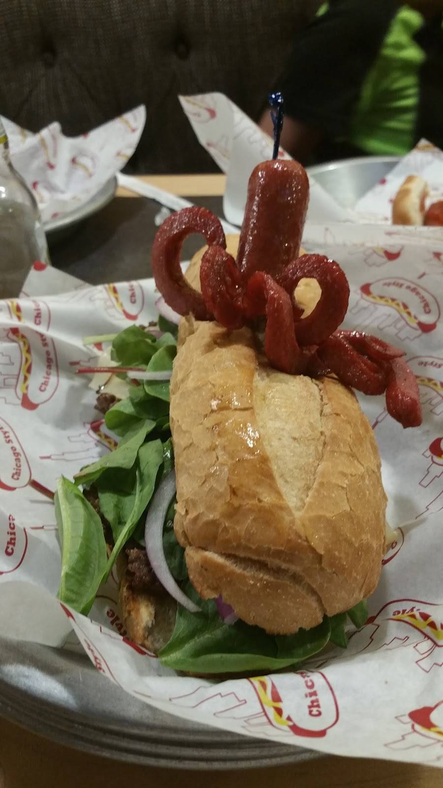 Manzos Burger | restaurant | 2353 W 111th St, Chicago, IL 60643, USA | 7737795945 OR +1 773-779-5945