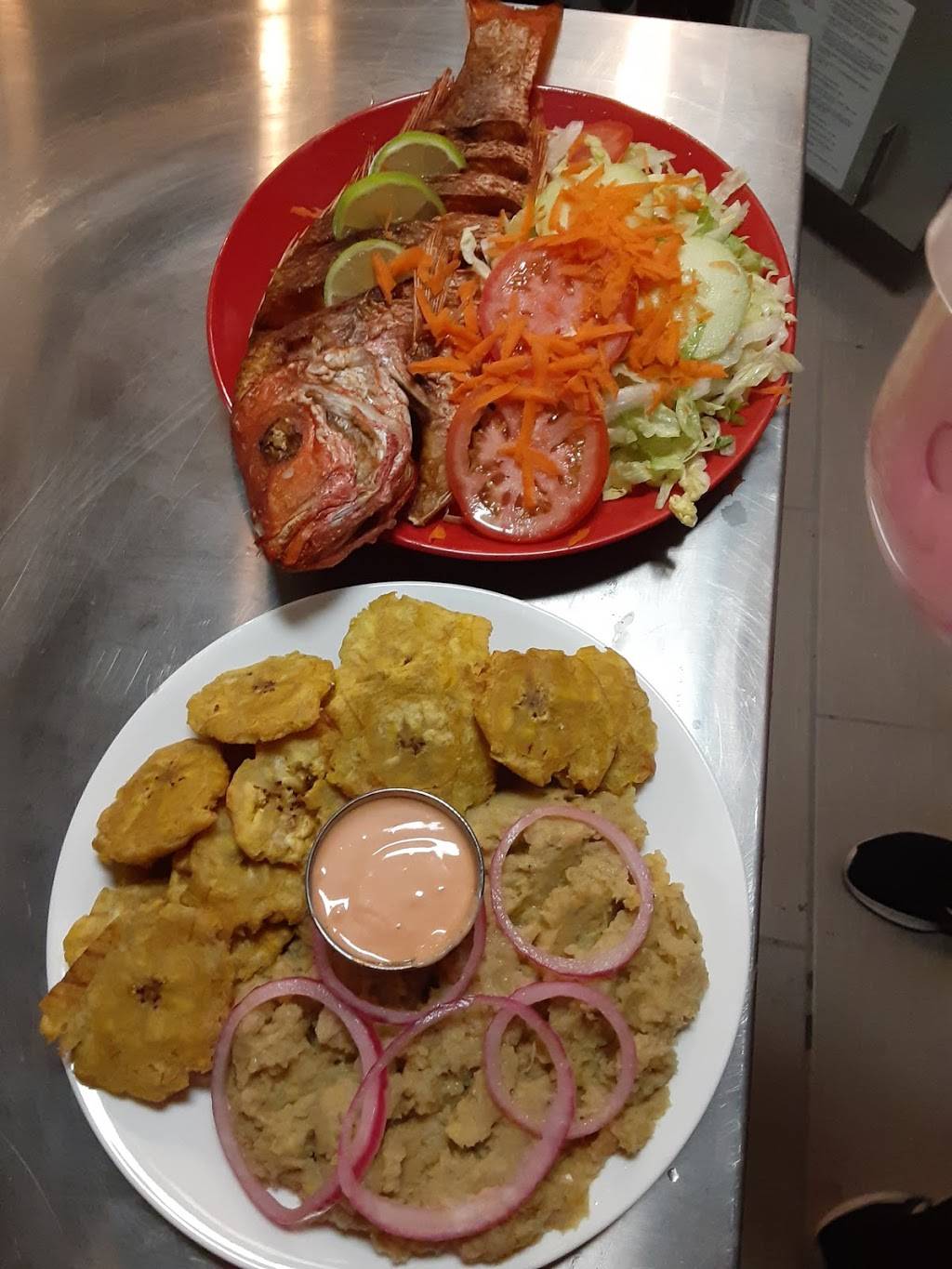 The Red Lounge | restaurant | 239 Central Ave, Long Prairie, MN 56347, USA | 3205333127 OR +1 320-533-3127