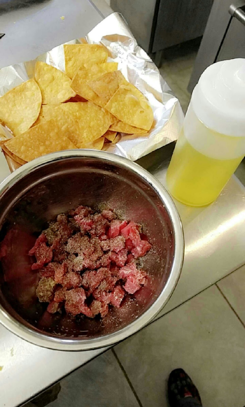 Flores28 | restaurant | 316 E Cevallos St, San Antonio, TX 78204, USA | 2102282828 OR +1 210-228-2828