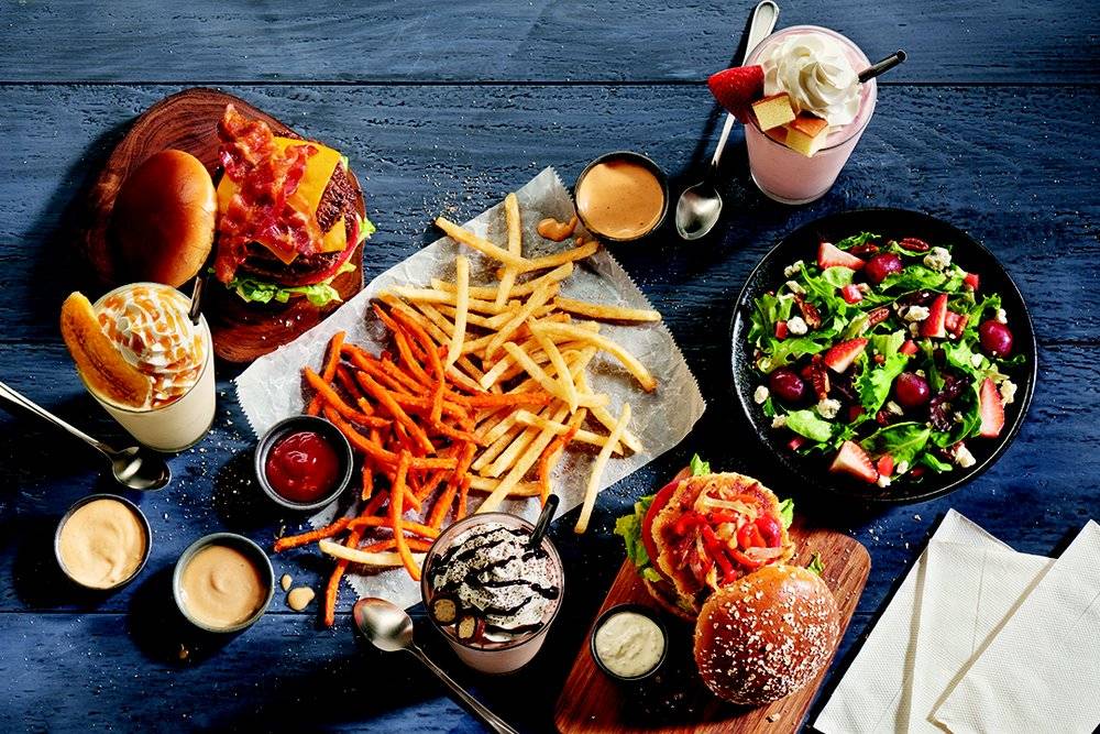 Burger 21 | restaurant | 14825 Ballantyne Village Way #160, Charlotte, NC 28277, USA | 7049005645 OR +1 704-900-5645