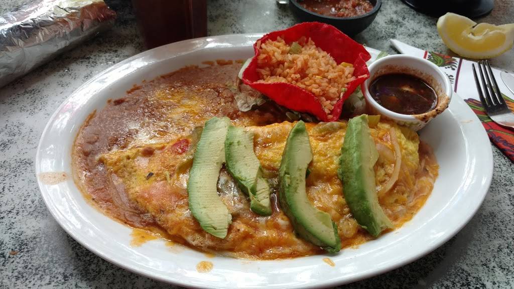 Casa Guadalajara | restaurant | 4105 Taylor St, San Diego, CA 92110, USA | 6192955111 OR +1 619-295-5111