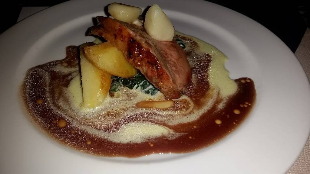 The Grape | restaurant | 2808 Greenville Ave, Dallas, TX 75206, USA | 2148281981 OR +1 214-828-1981