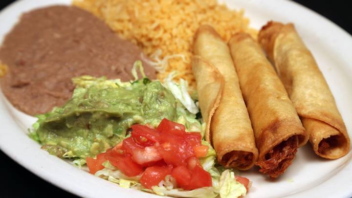 Herberts | restaurant | 1440 N Walnut Ave, New Braunfels, TX 78130, USA | 8306269323 OR +1 830-626-9323