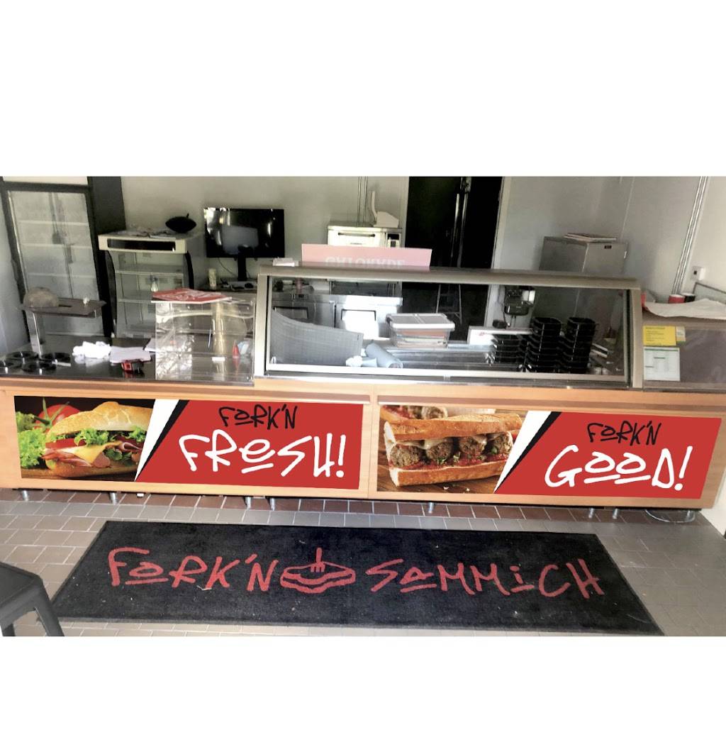 Fork’n Sammich | restaurant | 1055 S Broadway, East Providence, RI 02914, USA | 4014431855 OR +1 401-443-1855