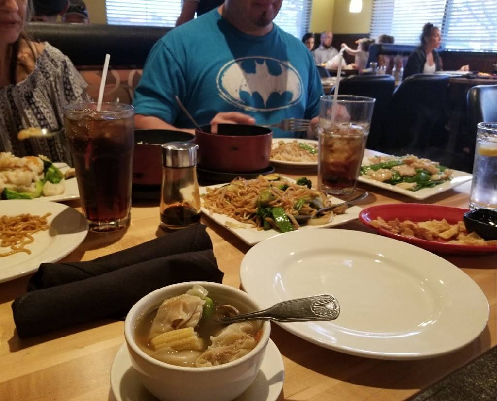 Red Ginger China Bistro | restaurant | 40405 Winchester Rd #101, Temecula, CA 92591, USA | 9512961625 OR +1 951-296-1625