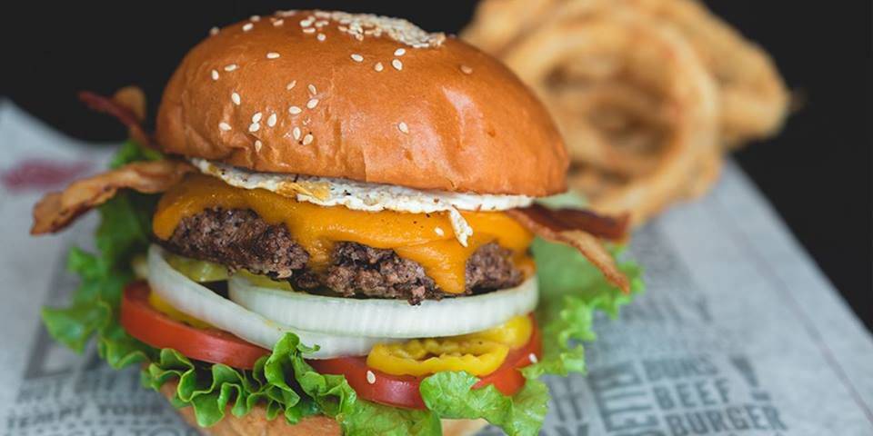 Fuddruckers | restaurant | 15400 N Kendall Dr, Miami, FL 33196, USA | 3053808340 OR +1 305-380-8340