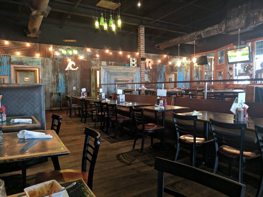 Charlie & Jakes Brewery Grille | restaurant | 6300 N Wickham Rd #137, Melbourne, FL 32940, USA | 3217527675 OR +1 321-752-7675