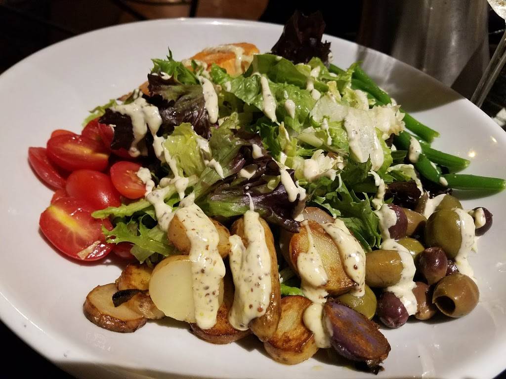 Andiamo Dearborn | restaurant | 21400 Michigan Ave, Dearborn, MI 48124, USA | 3133593300 OR +1 313-359-3300