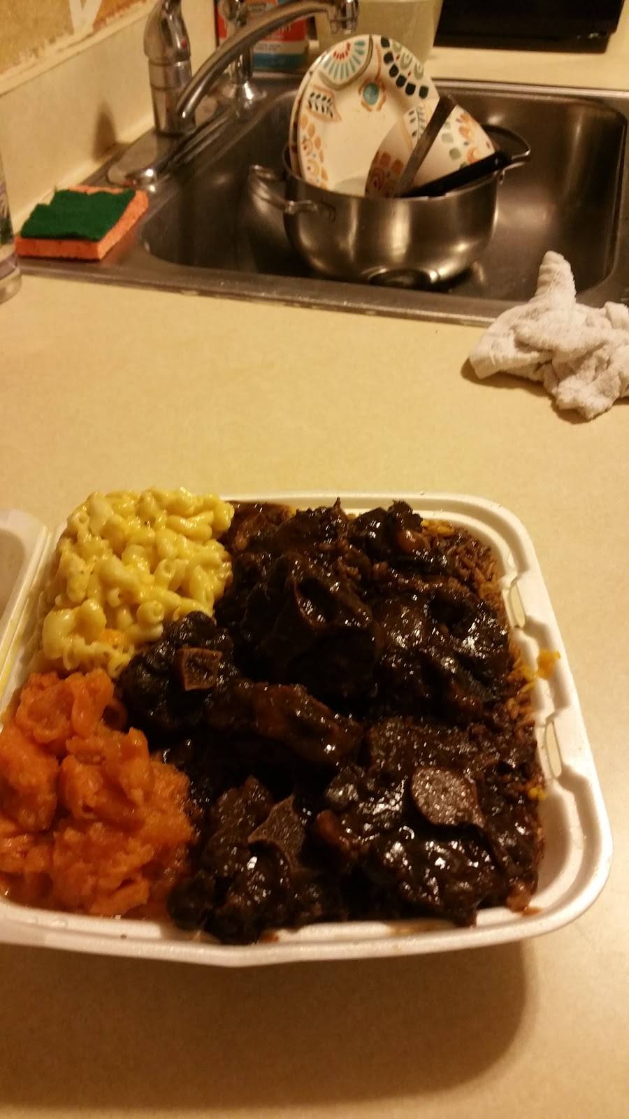 Soul Food Chess House | restaurant | 1075 Broad St, Newark, NJ 07102, USA | 9736888123 OR +1 973-688-8123