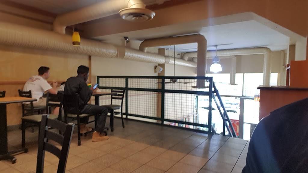 Subway | meal takeaway | 120 S State St Unit 1, Chicago, IL 60603, USA | 3124251601 OR +1 312-425-1601