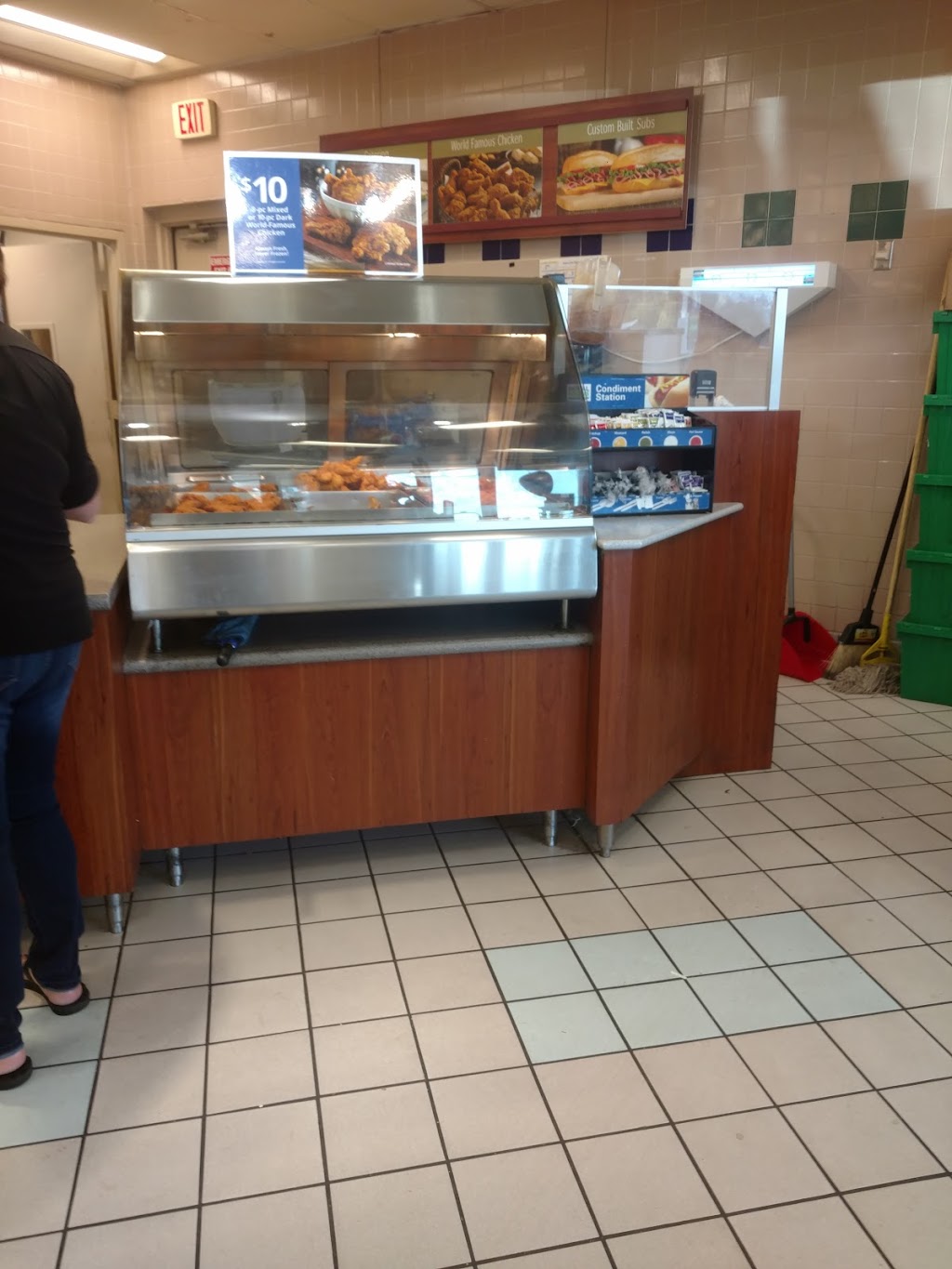 Royal Farms | meal takeaway | 4015 North Point Blvd #1, Dundalk, MD 21222, USA | 4107095106 OR +1 410-709-5106