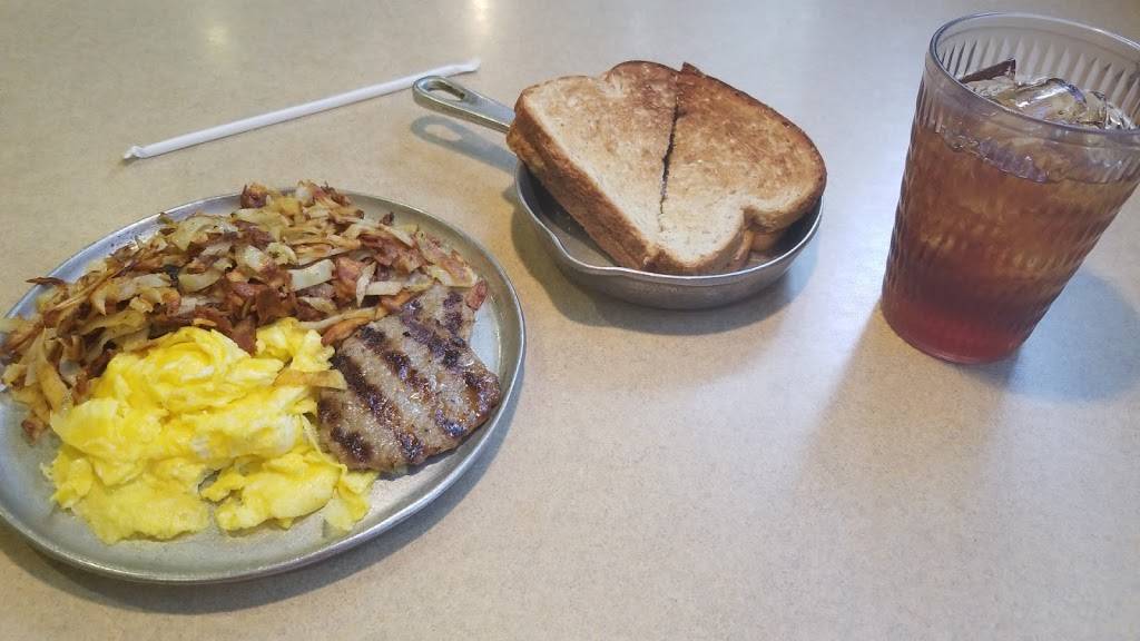 Iron Skillet Restaurant | restaurant | 4325 E Guasti Rd, Ontario, CA 91761, USA | 9093907800 OR +1 909-390-7800