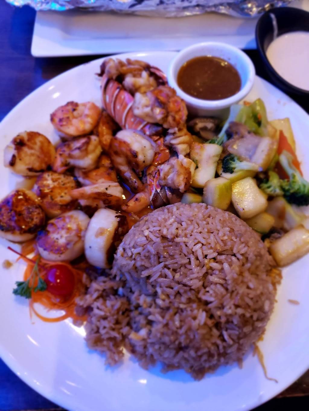 Sake House Japanese Sushi & Hibachi Restaurant | restaurant | 4952 Centre Pointe Dr #112, North Charleston, SC 29418, USA | 8435668863 OR +1 843-566-8863