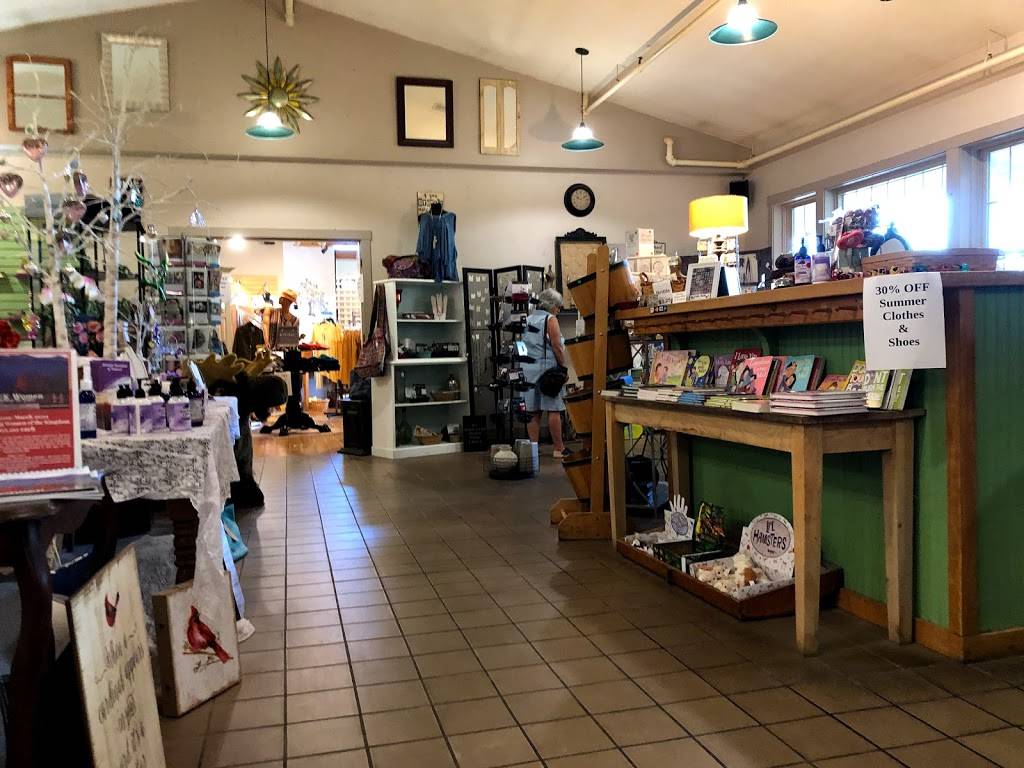 East Side Restaurant | restaurant | 47 Landing St, Newport, VT 05855, USA | 8023342340 OR +1 802-334-2340