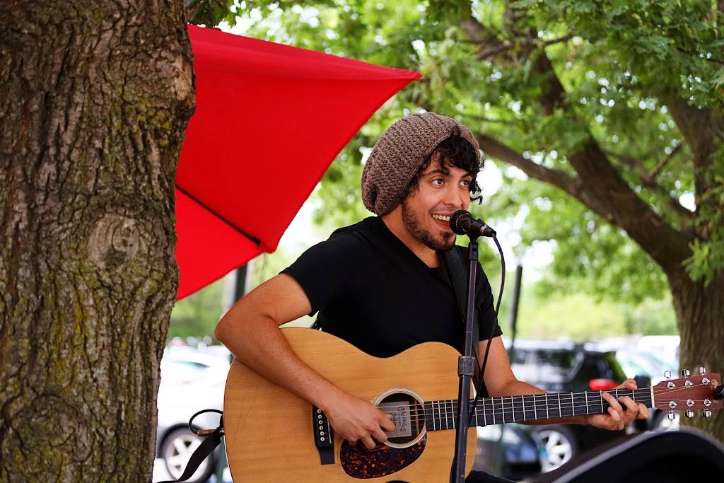 Boat Drinks | restaurant | 600 E Waldron Dr, Chicago, IL 60616, USA | 3128380544 OR +1 312-838-0544