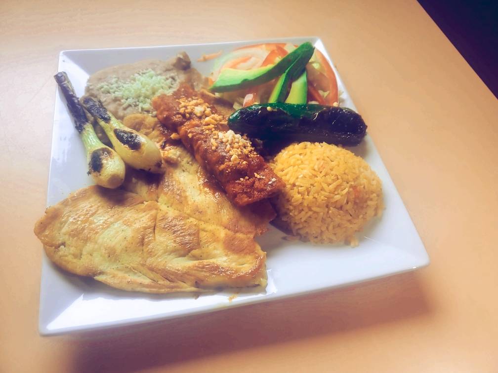 El Quetzal Restaurant | restaurant | 9625 S Ewing Ave, Chicago, IL 60617, USA | 7739027464 OR +1 773-902-7464