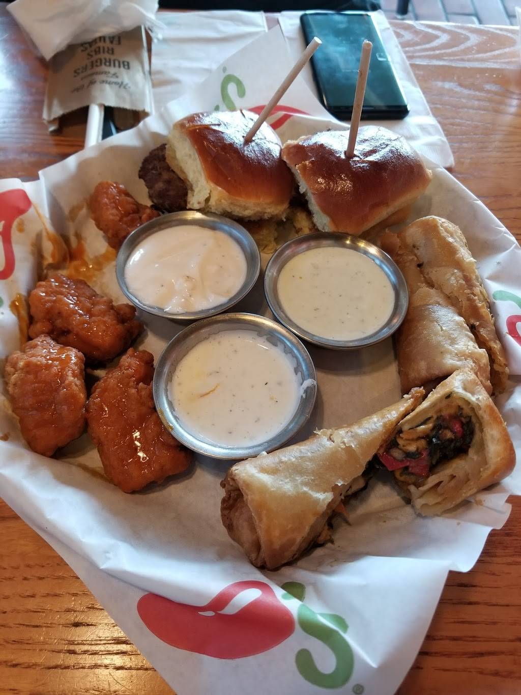 Chilis Grill & Bar | meal takeaway | 8510 W Hillsborough Ave, Tampa, FL 33615, USA | 8138875955 OR +1 813-887-5955