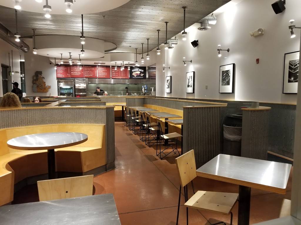 Chipotle Mexican Grill | restaurant | 15375 W Bluemound Rd Ste 170, Brookfield, WI 53005, USA | 2627960463 OR +1 262-796-0463