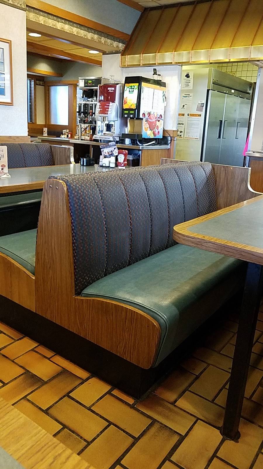 Kings Family Restaurants | bakery | 4310 Northern Pike, Monroeville, PA 15146, USA | 4123733110 OR +1 412-373-3110