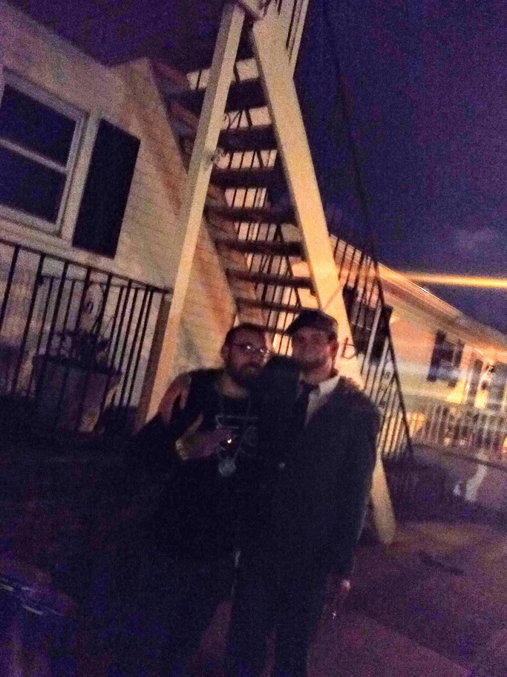 North Shore Bar and Kitchen | restaurant | 301 New York Ave, North Wildwood, NJ 08260, USA | 6095514112 OR +1 609-551-4112