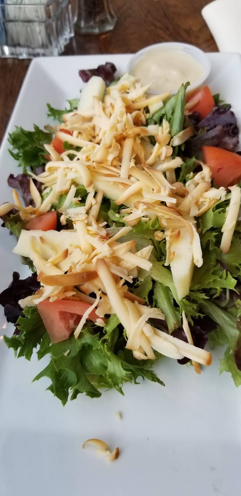 The Cafe New Orleans | restaurant | 218 William St, Fredericksburg, VA 22401, USA | 5403740404 OR +1 540-374-0404