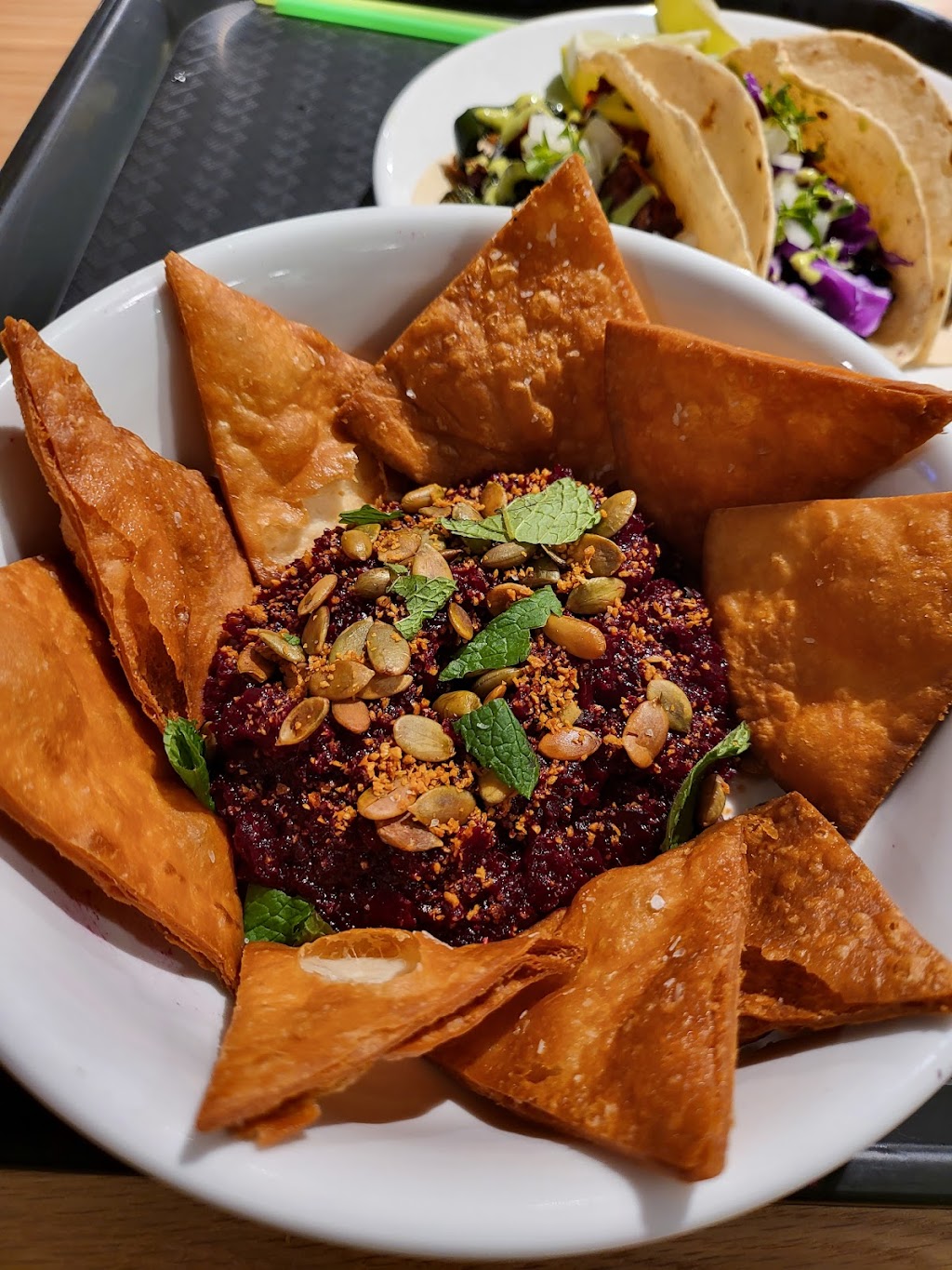 El Hongo Magico Plant-Based Taqueria | restaurant | 804 W Montrose Ave, Chicago, IL 60613, USA | 7732178206 OR +1 773-217-8206