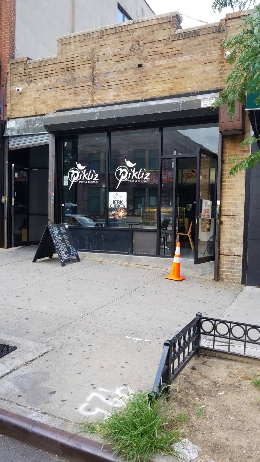 Pikliz Cafe and Lounge | restaurant | 903 Franklin Ave, Brooklyn, NY 11225, USA | 3476272191 OR +1 347-627-2191