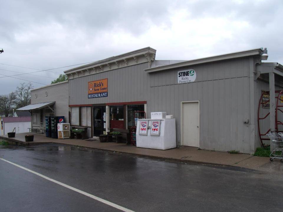 Ricks Farm Center LLC | restaurant | 8201 Port Royal Rd, Port Royal, KY 40058, USA | 5029475160 OR +1 502-947-5160